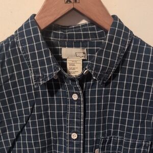 Levi's Women's 100 % Cotton Button Down Dress Shirt